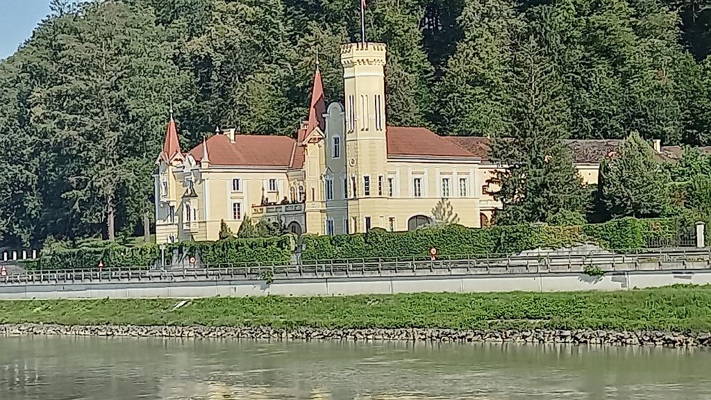 Donau (565)